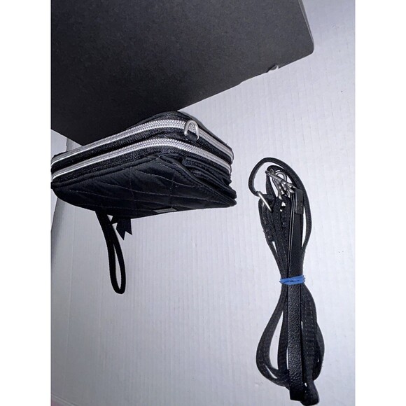 VERA BRADLEY Zip Around Wallet Wristlet Black Quilted Crossbody - Picture 3 of 12